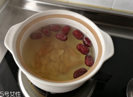 黃芪是大的好還是小的好？好壞跟大小無關