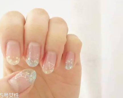 可撕指甲油哪個(gè)牌子好？女神都愛的六款健康指甲油