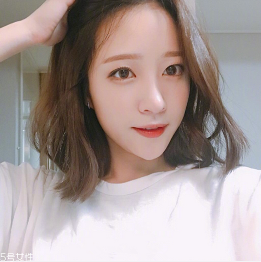 齊肩直發怎么扎好看 凸顯女神清純