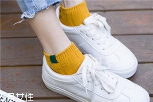 襪子能和衣服一起洗嗎？襪子最好單獨洗