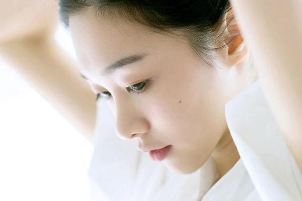 亮膚面膜哪種好 色素清道夫白到發光