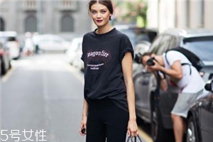 t恤怎么塞進褲子好看？時尚達人都這樣塞