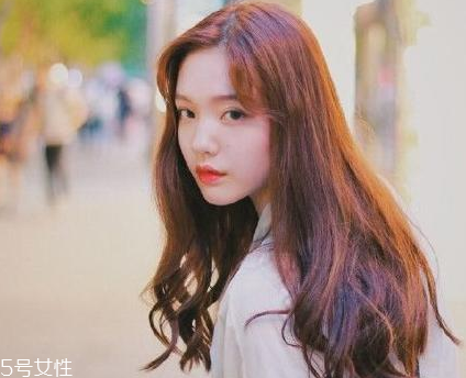 中長發怎么扎好看 中長發這樣扎可愛又減齡