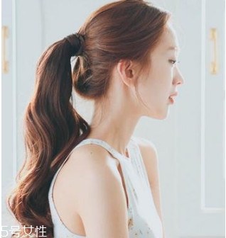 中長發怎么扎好看 中長發這樣扎可愛又減齡