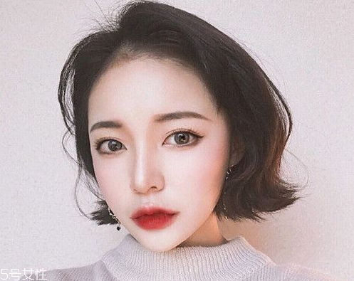 好看的女生短卷發發型推薦 夏天適合的短發發型圖片推薦