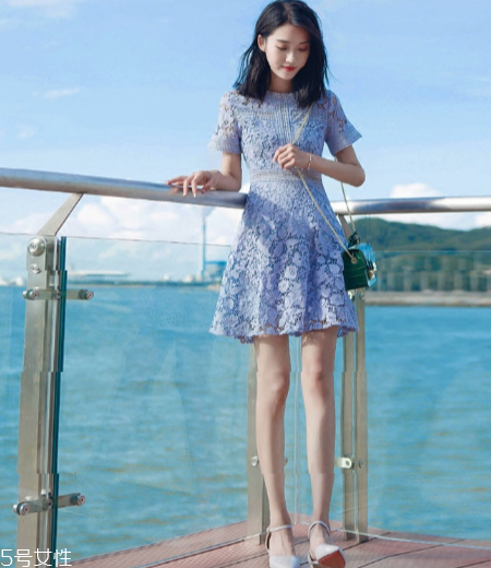高瘦女生穿什么連衣裙？最適合高瘦女生的連衣裙款式