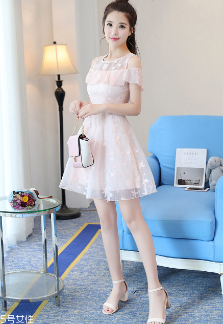 高瘦女生穿什么連衣裙？最適合高瘦女生的連衣裙款式