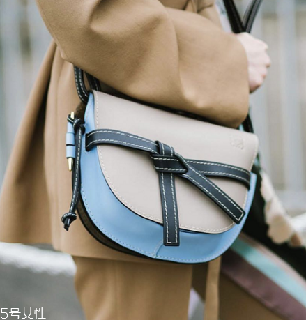 loewe gate bag多少錢？羅意威18新款馬鞍包價(jià)格