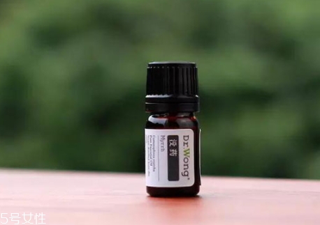 沒藥精油可以滴在內褲上嗎？沒藥精油滴在內褲上的好處