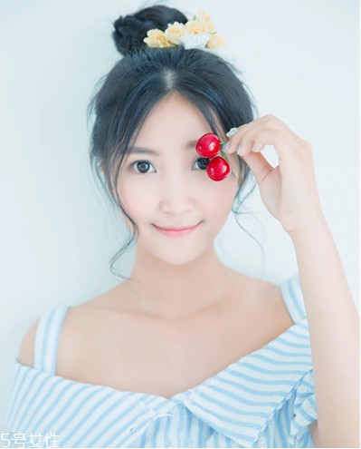 夏天扎什么頭發最涼快 22款夏日清涼編發