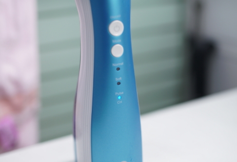 沖牙器和電動(dòng)牙刷哪個(gè)好？沖牙器和電動(dòng)牙刷對比