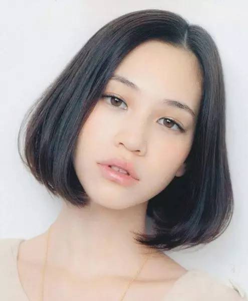 短發女明星發型圖片 短發發型依然女神