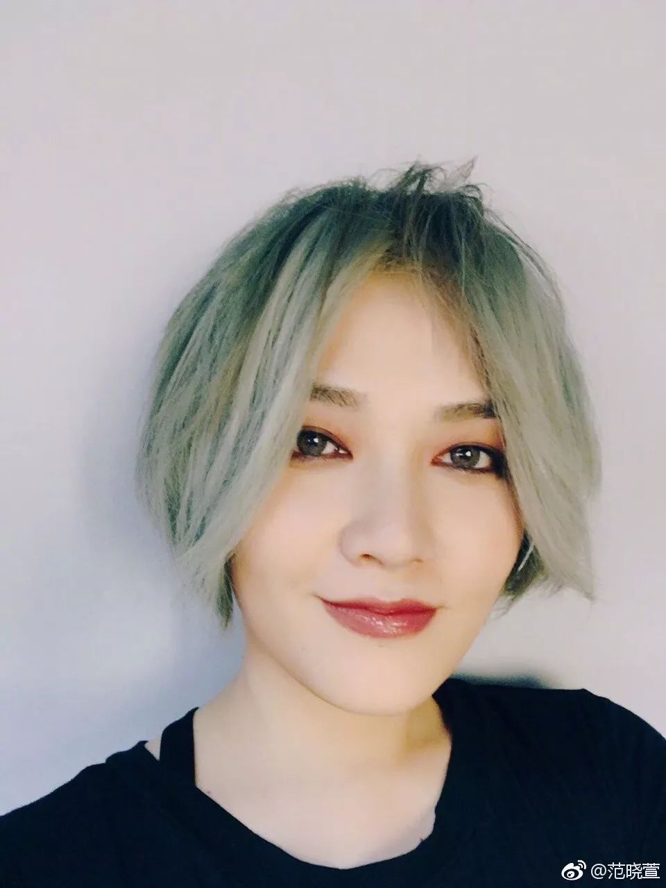 短發女明星發型圖片 短發發型依然女神