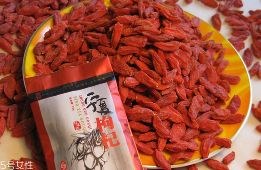 枸杞是大的好還是小的好？枸杞買大還是買小？