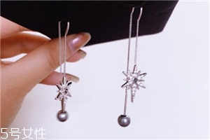 耳環(huán)后面的扣怎么戴？耳環(huán)后面的扣戴法
