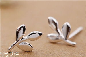 耳釘彎了怎么弄直？耳釘變彎了怎么辦？