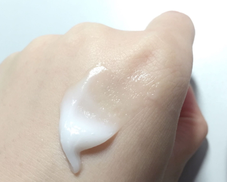 olay空氣霜和大紅瓶區別 olay空氣霜和olay大紅瓶對比