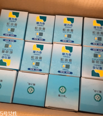 蛇油膏治腳氣嗎？腳氣可以用蛇油膏嗎？