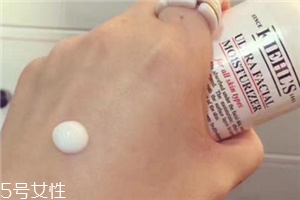 乳液可以當(dāng)晚霜用嗎？乳液當(dāng)晚霜用好嗎？