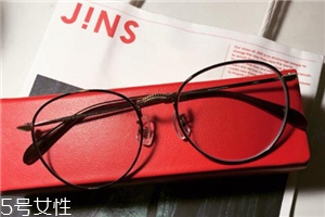 jins防藍(lán)光眼鏡有用嗎？jins防藍(lán)光眼鏡有效果嗎？