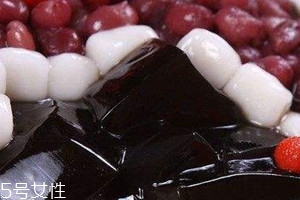 黑涼粉和龜苓膏的區別 黑涼粉是龜苓膏嗎
