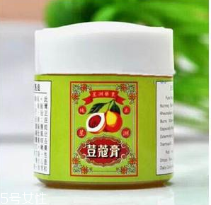 豆蔻膏過期還能涂抹嗎？過期的豆蔻膏還能用嗎？