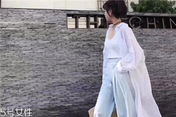 防曬衣能用洗衣機(jī)洗嗎？防曬衣可以機(jī)洗嗎？