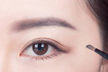 提眉和雙眼皮一起做嗎？提眉和雙眼皮要隔開(kāi)多久