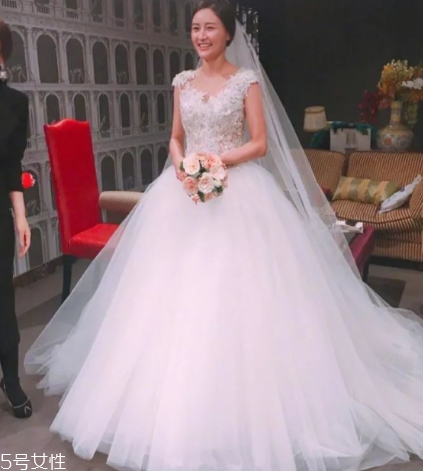 婚紗可以借給別人穿嗎？婚紗能不能借給別人？