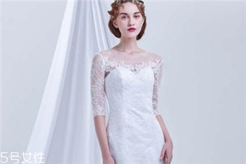 婚紗干洗費(fèi)一般多少錢？干洗婚紗的價格