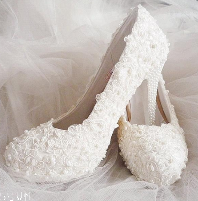 婚鞋可以提前穿嗎？婚鞋提前穿有影響嗎？