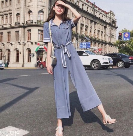 不會搭配衣服怎么辦？女生不會搭配怎么解決？