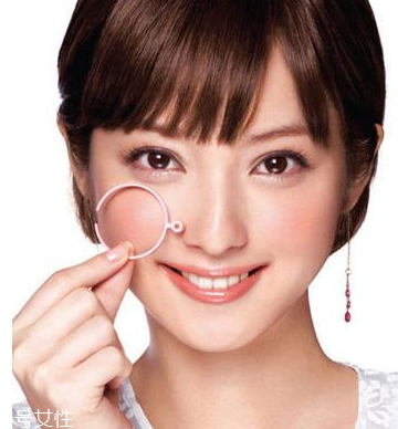 腮紅能用什么代替？沒有腮紅用什么代替？