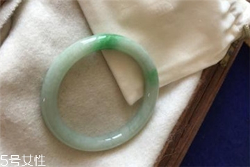 手鐲16號(hào)是多大？手鐲16號(hào)內(nèi)徑有多少厘米？