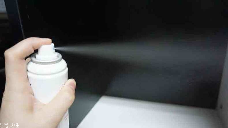 高絲防曬噴霧能噴頭發嗎 高絲防曬噴霧成分功效