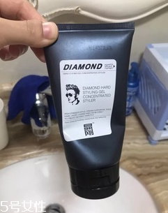 定型啫喱膏怎么用？三步打造完美發型