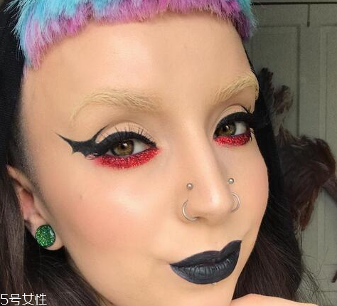 萬圣節蝙蝠眼妝怎么畫？超簡單的蝙蝠眼妝畫法