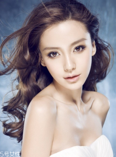 燙發不染色好看嗎？只燙不染也能美美的