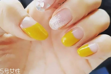 美甲發黃是怎么回事 3種原因對號入座