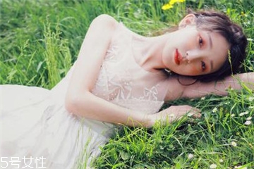 參加宴會穿什么衣服 讓你精致又優雅