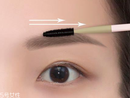 眉筆和眼線筆怎么區分 區別在這幾點