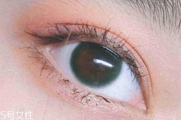 美瞳含水量高好還是低好 適中是最優選