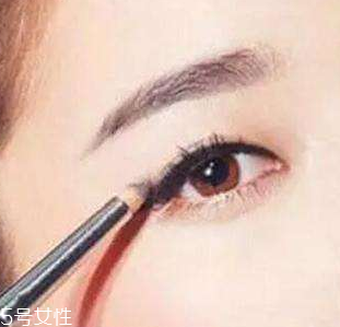 半永久美瞳線怎么洗臉 這么做能避免發炎