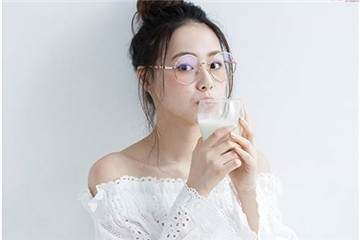 皮膚外油內干怎么調理 早中晚保養(yǎng)這樣做