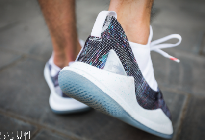 under armour curry 5測評 庫里5代戰靴實戰表現