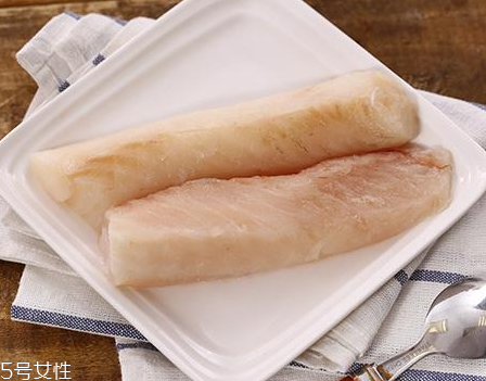 鱈魚(yú)可以和西紅柿一起吃嗎 這個(gè)搭配可以的