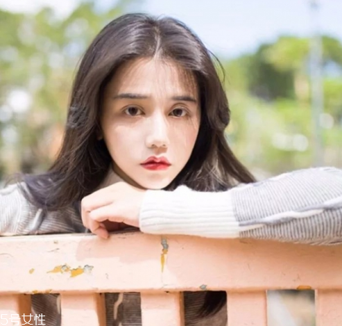 臉大適合什么劉海 臉大劉海發型圖片女
