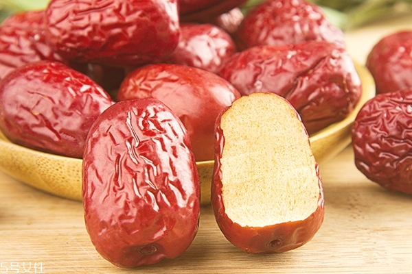 紅棗為什么表面有油 經過美容的紅棗