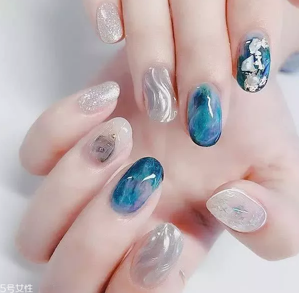 高人氣暈染美甲圖片 這幾款讓你的氣質暴增