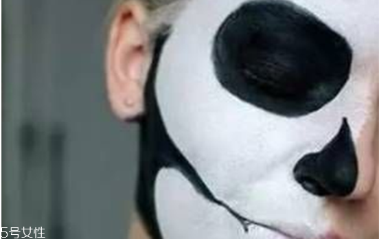 萬圣節妝容怎么畫 萬圣節的妝容教程